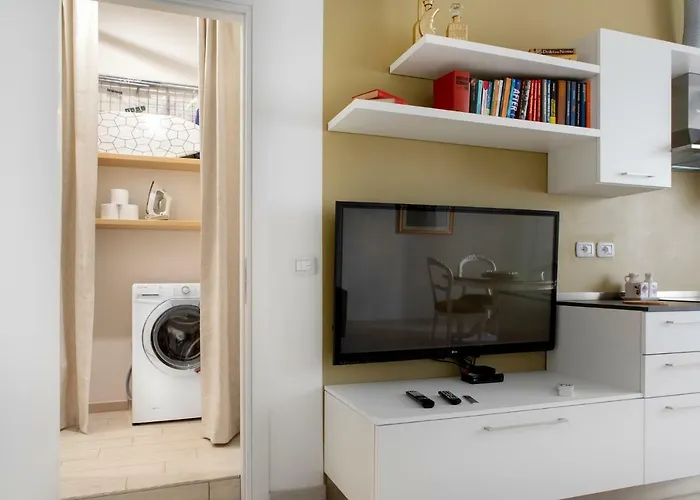 Apartman Ur-nest Cairoli *